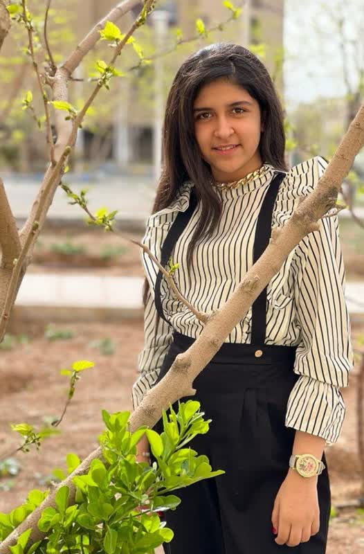 هستی سادات حسینی جلالیان