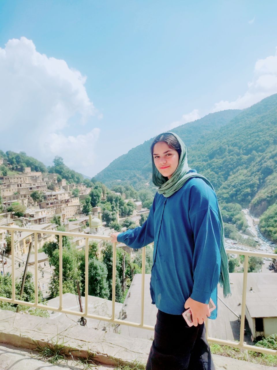 بهاره حسامی