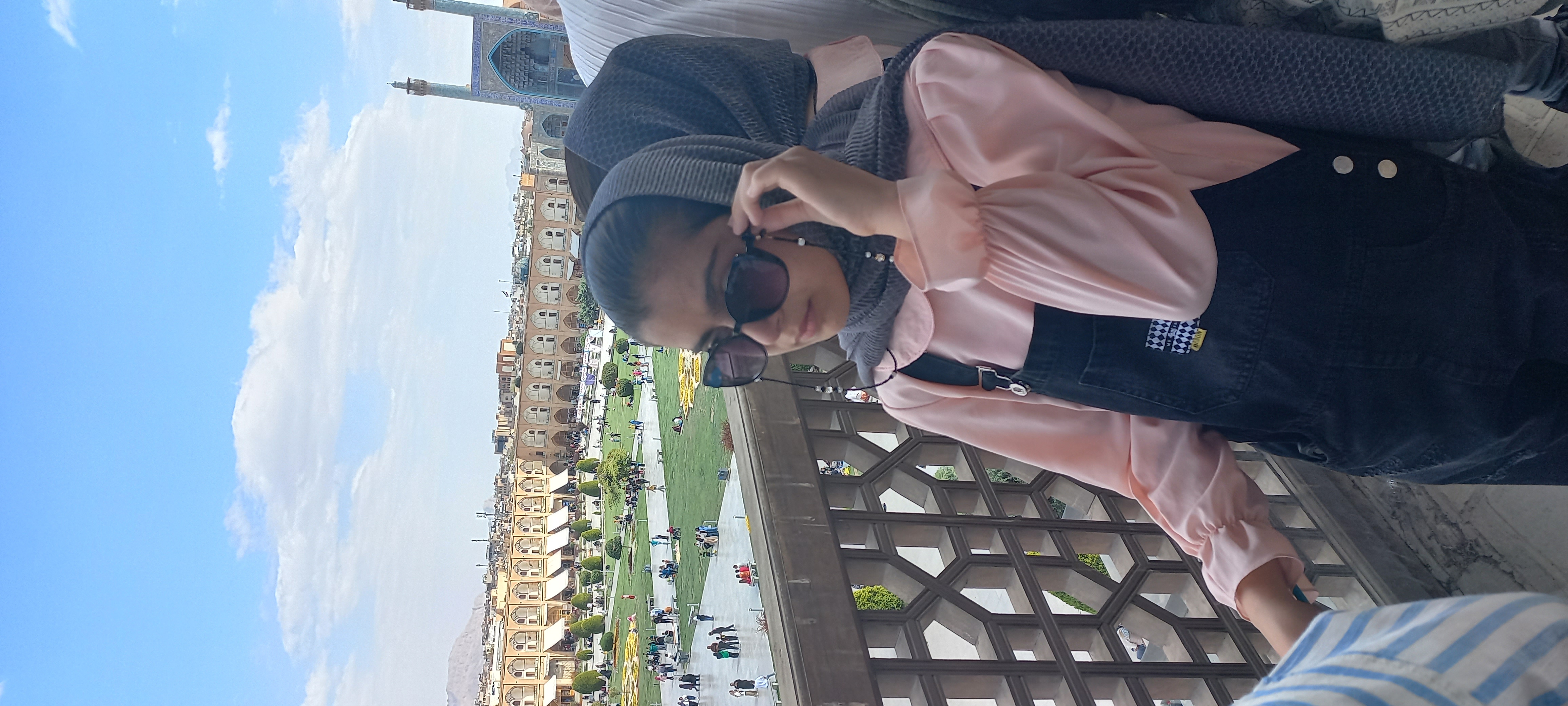 ریحانه نوری