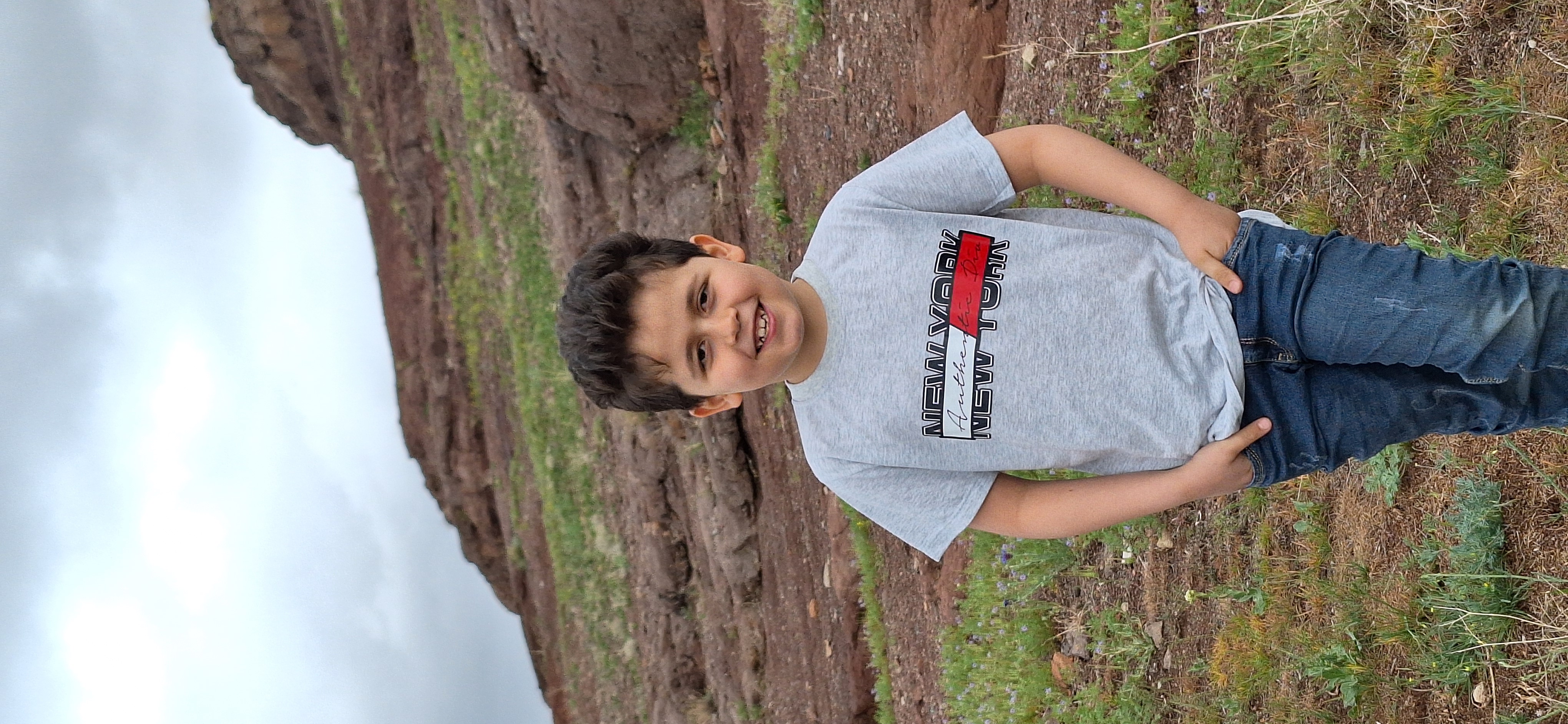 آرتا ثروت خراسانی