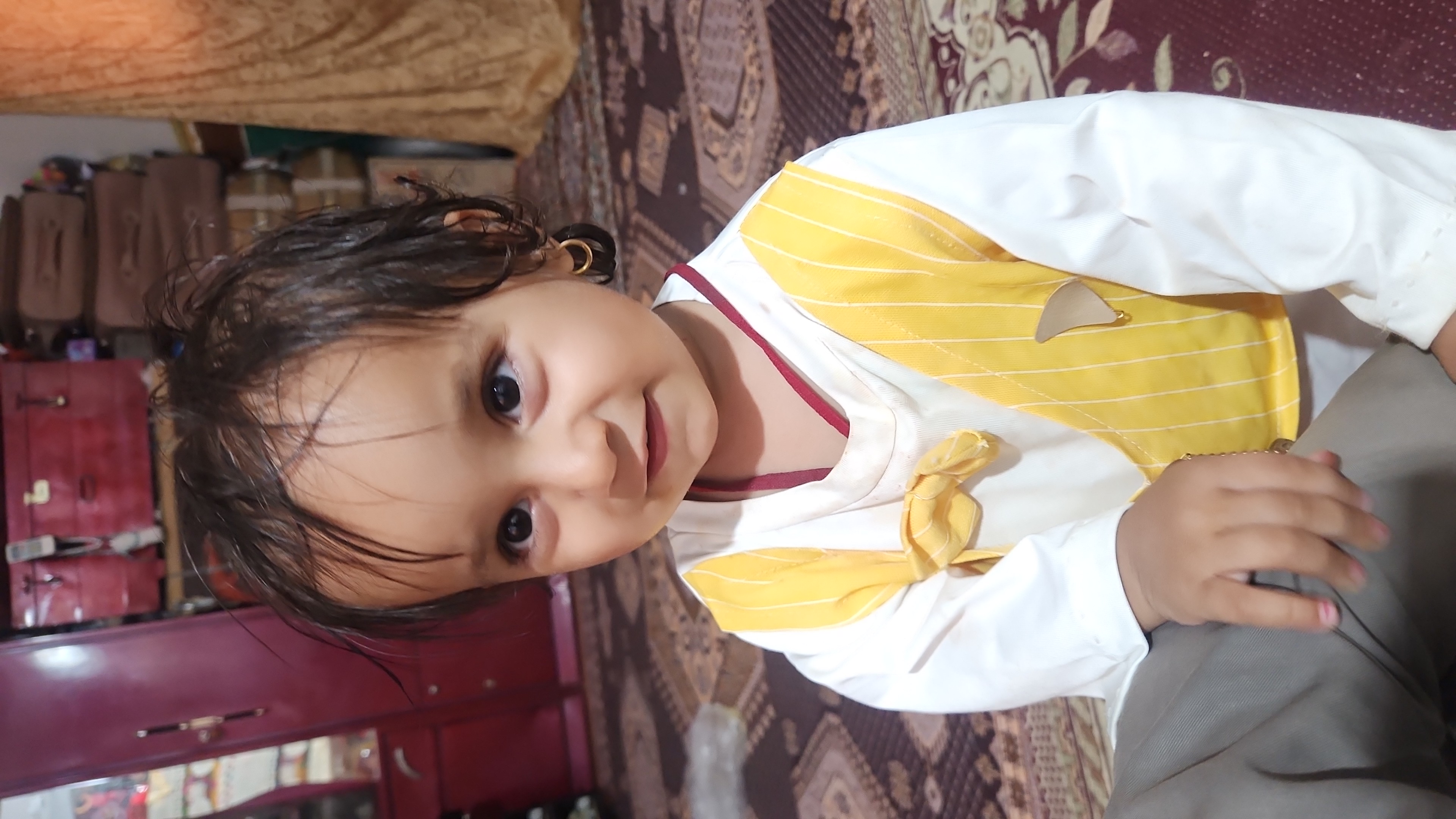 الیا احمدی نیا 