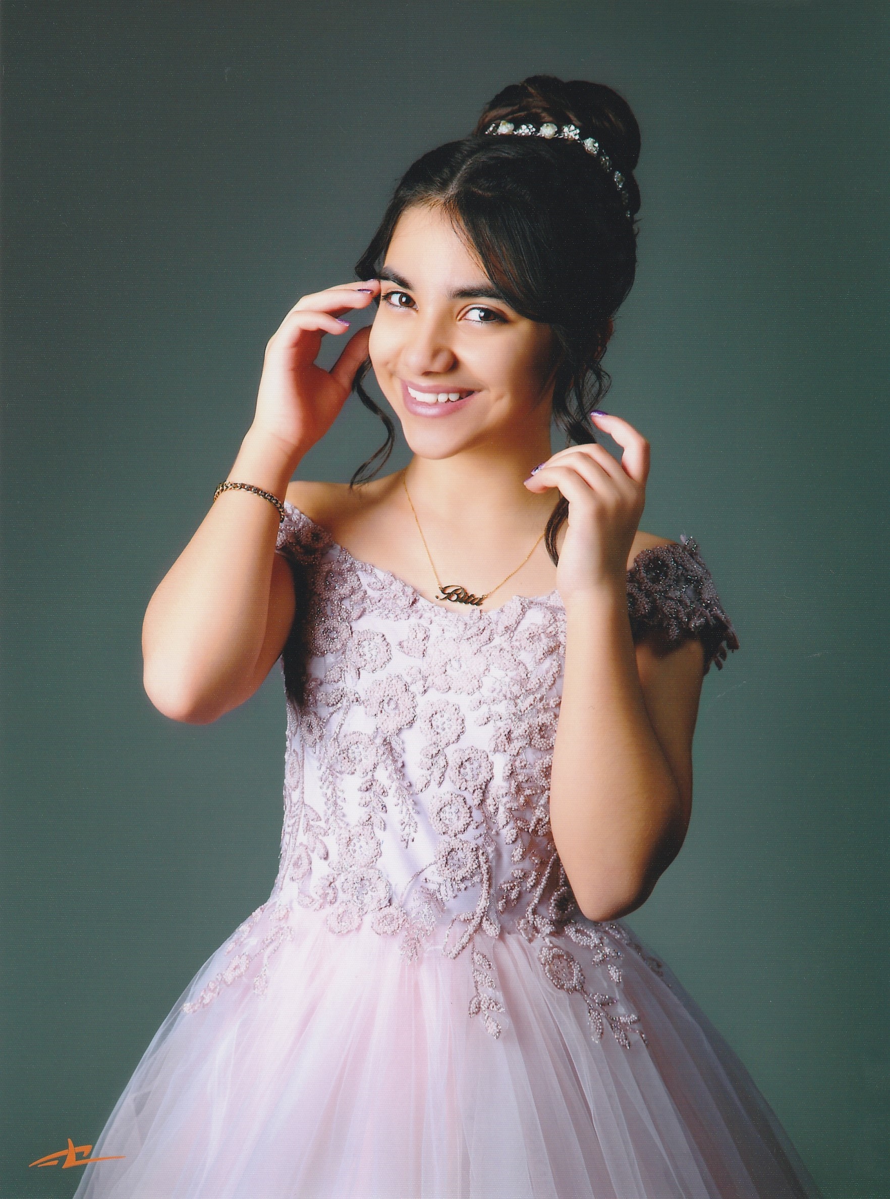 بیتا لطفی آذری داریان