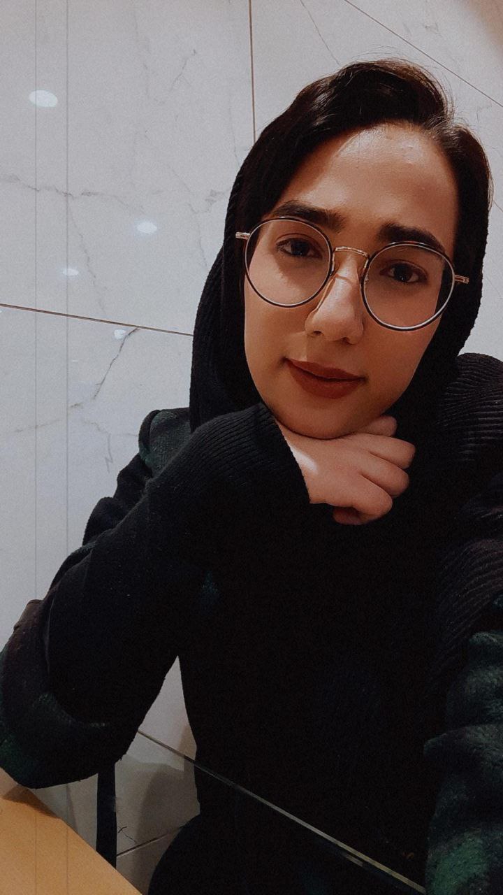 محدثه ذاکری