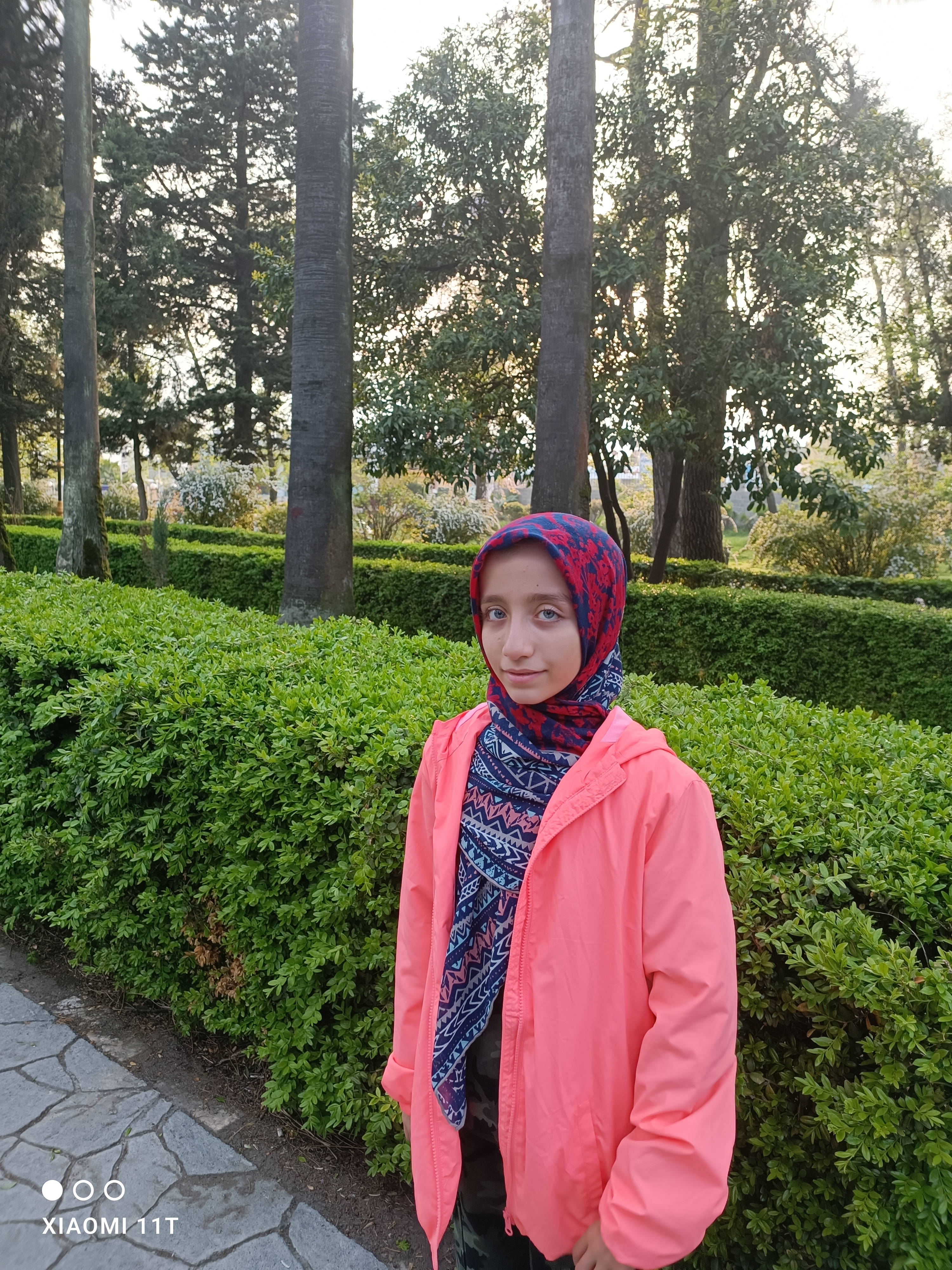 یسنا  غفاری