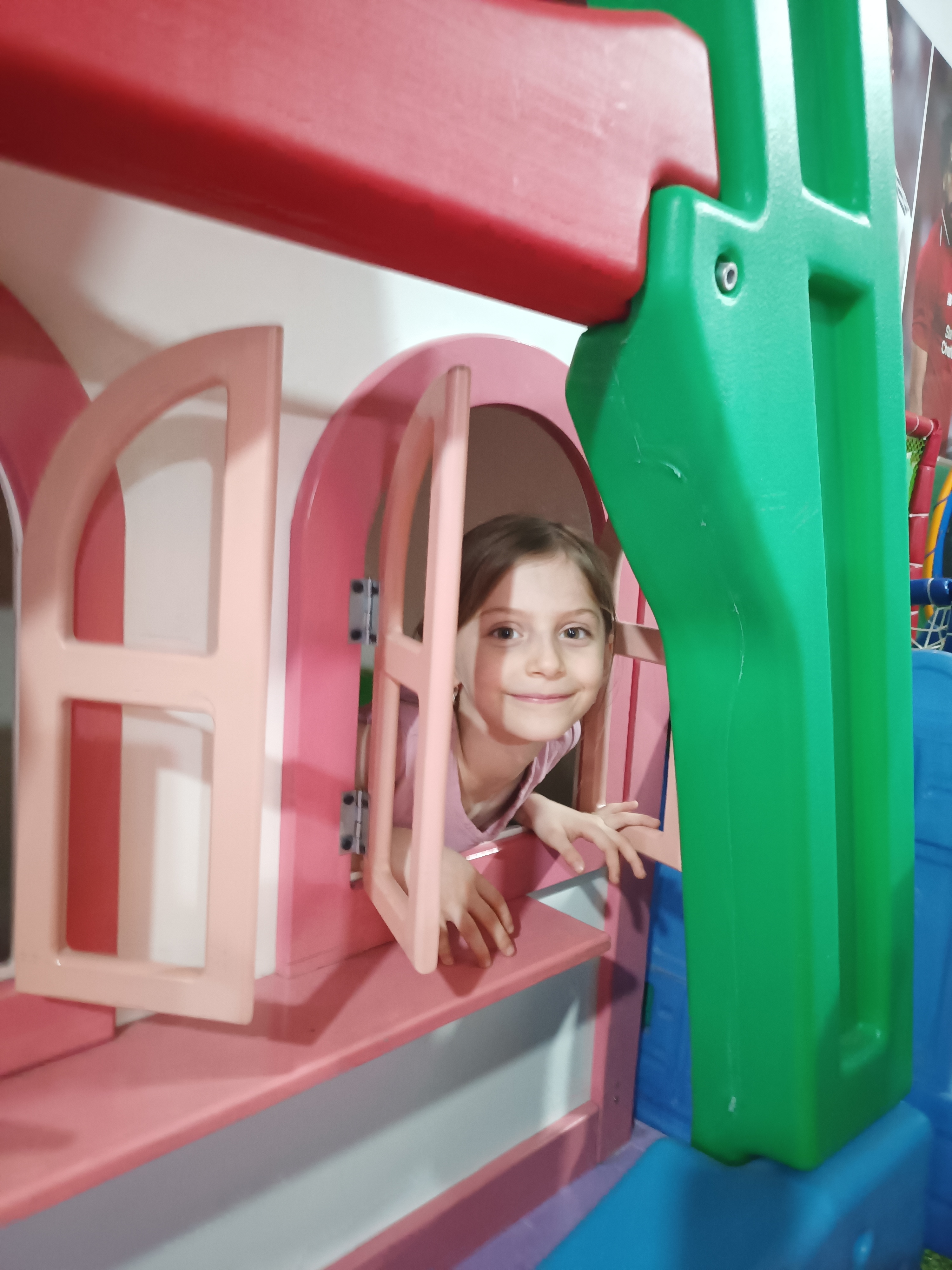 پرنیا کنگری قزوینی