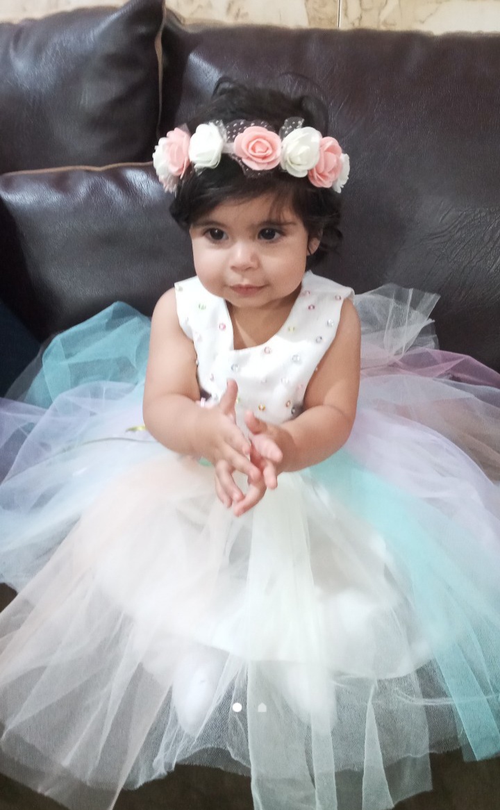 نهال درستان 