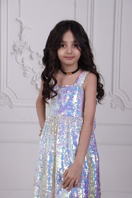 نليا کریم زاده